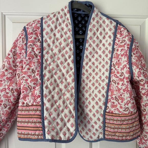 Reversible Quilted Cropped Patterned Jacket - Picture 11 of 13